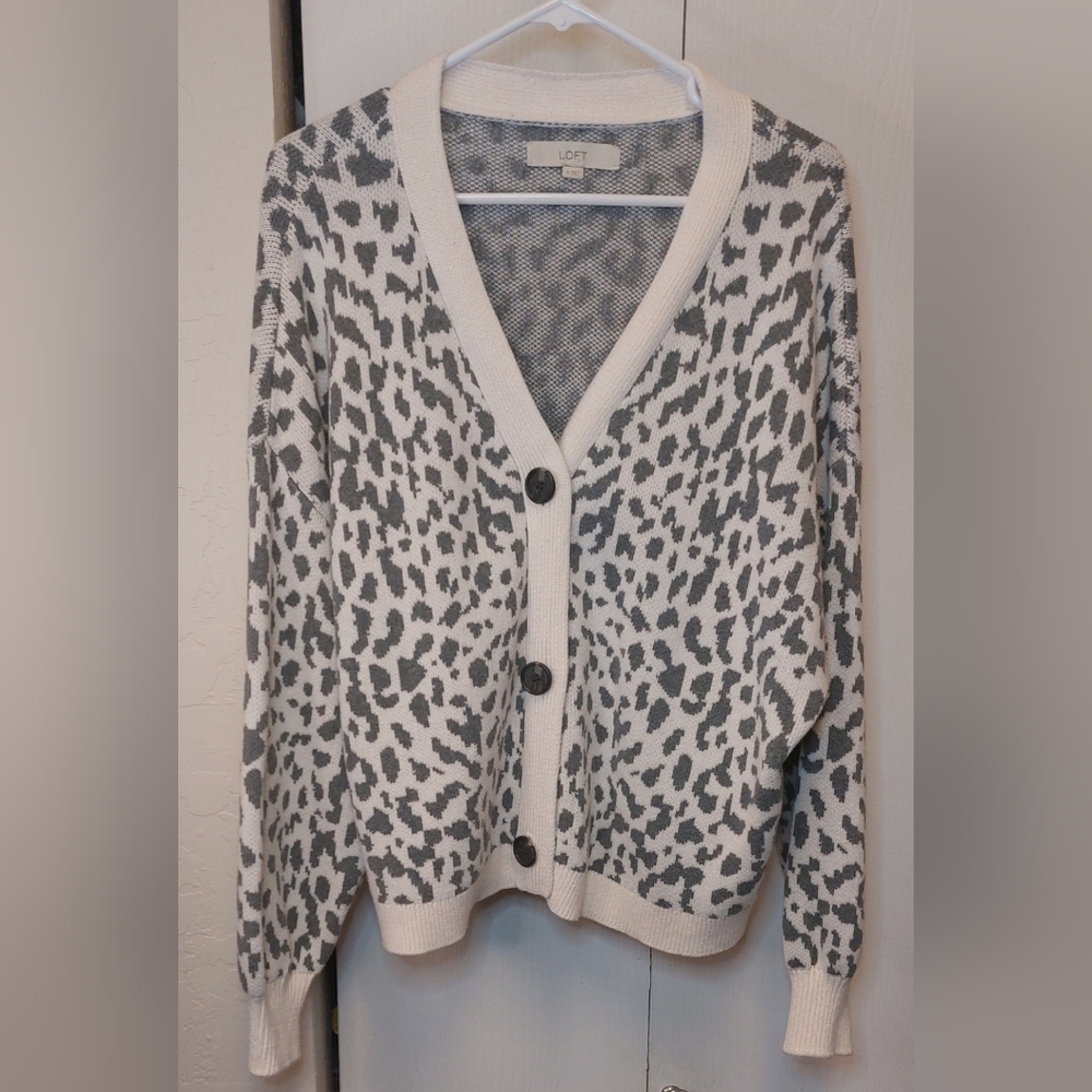 Ann Taylor Loft Cheetah Button Cardigan Knit Sweater Size XL Cotton Thick Cozy